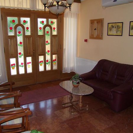 Julia Panzio Bed & Breakfast Hajduszoboszlo Exterior photo